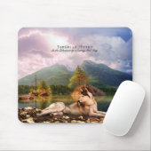 秋のレイクショアにあるシベリアのハスキーパーソナライズされた- マウスパッド (マウス)