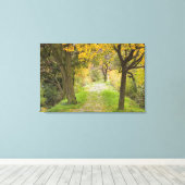 秋の並木道 キャンバスプリント (インサイチュ (ウッドフロア))