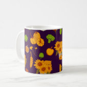 秋の健康的な収穫野菜と果物 コーヒーマグカップ (正面左)