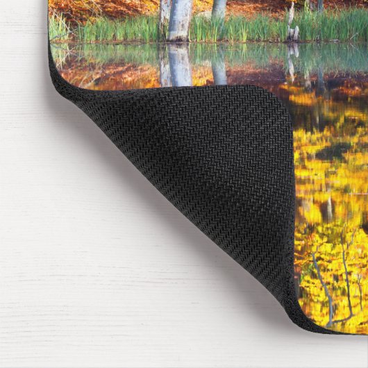 秋の反射 マウスパッド (コーナー)