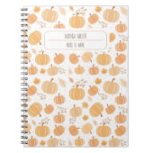 秋の収穫用カボチャと葉パステルパターン ノートブック (正面)