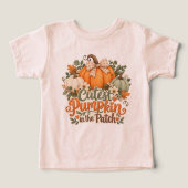 秋の可愛いカボチャの女の子Tシャツ (デザイン正面)