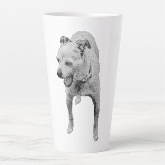 秋の夜のために居心地の良いあくびをする カフェラテマグ (正面)