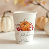 秋の小さなかぼちゃが赤ちゃんシャワーの途中にある 紙コップ