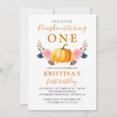 秋の小さなかぼちゃピンクの花のファーストバースデー 招待状 (正面)