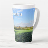 秋の散歩in the country – 大パーソナライズされた カフェラテマグ (右アングル)