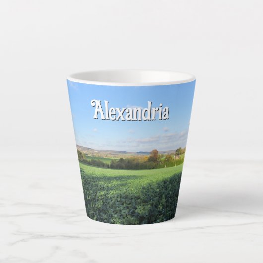 秋の散歩in the country - Small パーソナライズされた カフェラテマグ (正面)