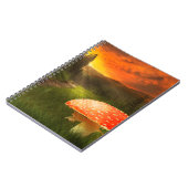 秋の日没。 ノートブック (左側)