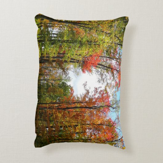 秋の木々とブルースカイ秋の自然写真 アクセントクッション (裏面(縦))