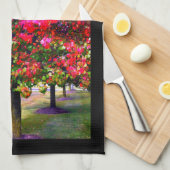 秋の木がピンク色の赤離れい木々を印象派 キッチンタオル (四つ折り)