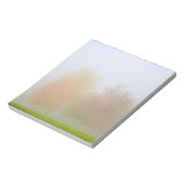 秋の木が霧に包まれている ノートパッド (回転)