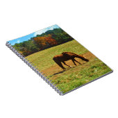 秋の木に咲く赤茶色の馬 ノートブック (右側)