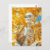 秋の木の下の骸骨 ポストカード (正面/裏面)