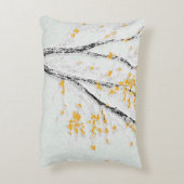 秋の木の枝と黄色の紅葉 アクセントクッション (裏面(縦))