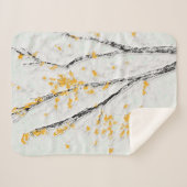 秋の木の枝と黄色の紅葉 シェルパブランケット (正面(横))