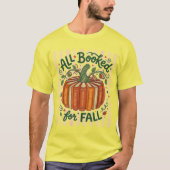 秋の本に埋もれるパンプキン Tシャツ (正面)