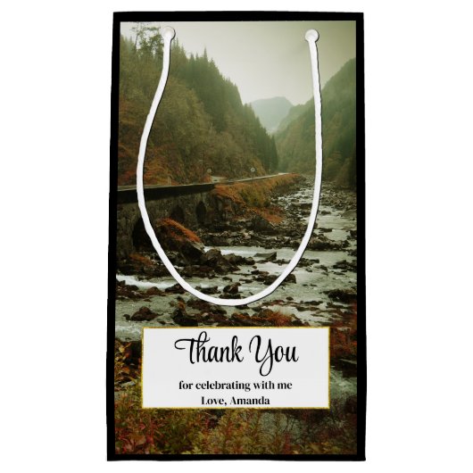 秋の森と川の風景ありがとう スモールペーパーバッグ (正面)