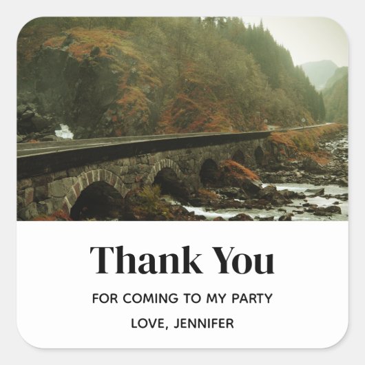 秋の森と川の風景パーティーありがとう スクエアシール (正面)