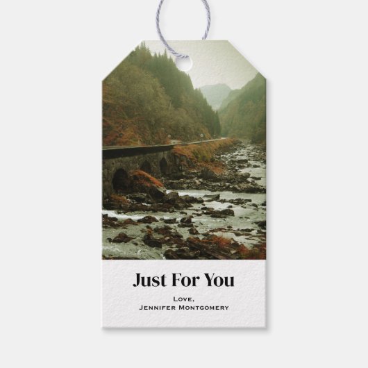 秋の森と川の風景 ギフトタグ (正面)