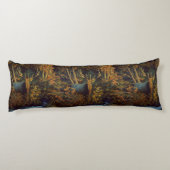 秋の森の中のブルエルク ボディピロー (裏面)