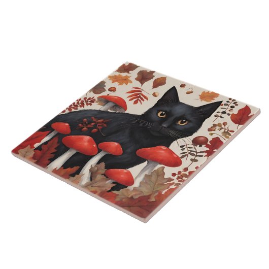 秋の森の中の黒猫 タイル (側面)