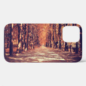 秋の森の小道：穏やかな風景の旅 Case-Mate iPhoneケース (裏面 (横))
