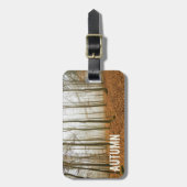 秋の森の霧と霧の秋シーズンギフト ラゲッジタグ (正面縦)