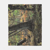 秋の森風景 フリースブランケット (正面)