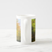 秋の森&サンシャインパーソナライズされた- ボーンチャイナマグカップ (裏面)