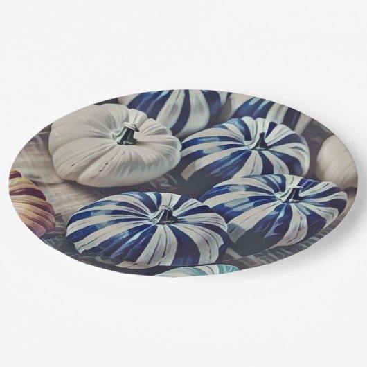 秋の水彩青白かぼちゃデザイン ペーパープレート (アングル)