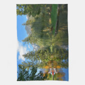 秋の池がよどむ キッチンタオル (縦)