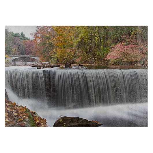 秋の滝アットバンデルビルド カッティングボード (正面)