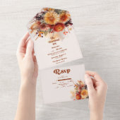 秋の焼き焦がれたオレンジ色の水彩画パンパス草のウェディング オールインワン招待状 (貼ってはがせる)