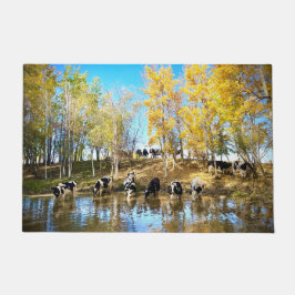 秋の牛と池の扉マット ドアマット