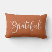 秋の白い台本に感謝 ランバークッション (裏面)