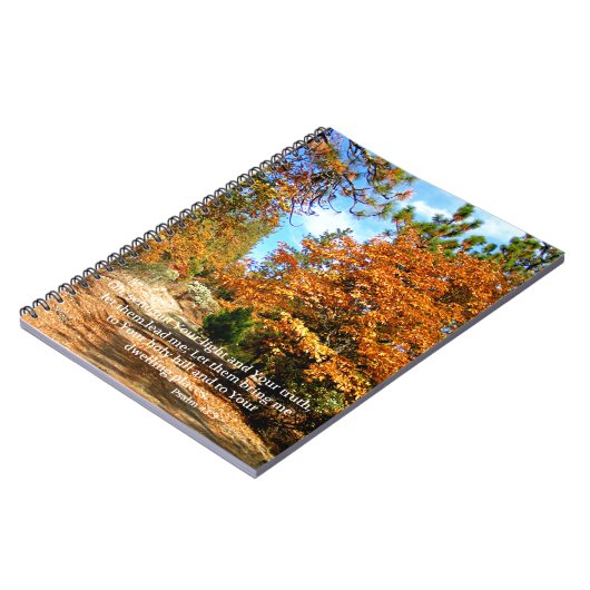 秋の秋のキリスト教の聖なる書物、経典の聖書の詩 ノートブック (左側)