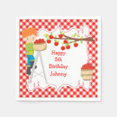 秋の秋アップルピックレッドヘアボーイ誕生日 スタンダードカクテルナプキン (正面)