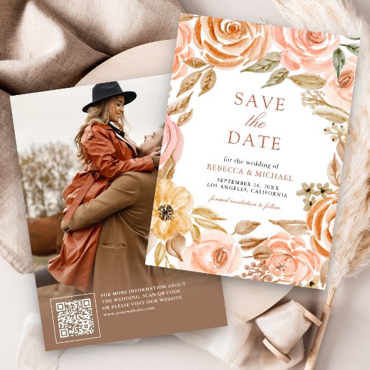 秋の紅葉とアースカラーのフラワーの結婚式フォト セーブザデート