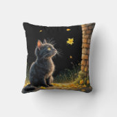 秋の紅葉を見る子猫 クッション (裏面)