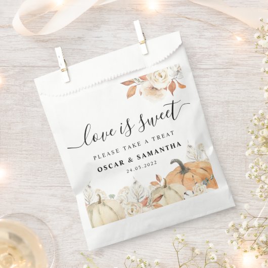 秋の素朴かぼちゃと花 フェイバーバッグ (クリップ留めされた状態)