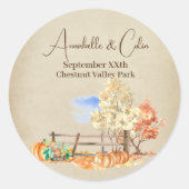 秋の素朴風景の木とカボチャの羊飼い ラウンドシール (正面)