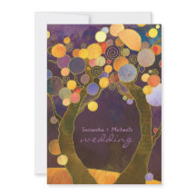 秋の紫の恋の木 ロマンチックな結婚式