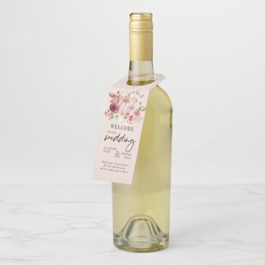 秋の結婚ピンクパーソナライズされた ボトルネックタグ (アングル)