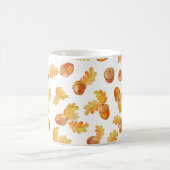 秋の継ぎ目のない模様、オークの葉カラフル付き コーヒーマグカップ (中央)