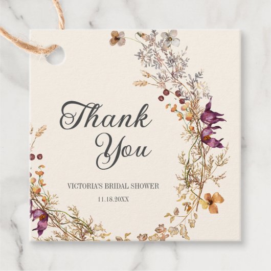 秋の花を飾ったボヘミアンスタイルのブライダルシャワー フェイバータグ (正面)