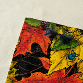 秋の花束オンブラック ビーチタオル (インサイチュ)