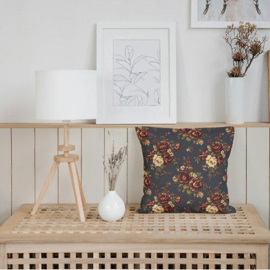 秋の花模様で深いブルゴーニュと温かいクリーム クッション