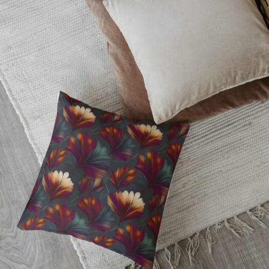 秋の花模様に燃えたオレンジと錆離れの クッション