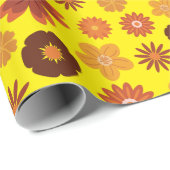 秋の花鮮やか黄色のシームレスな誕生日 ラッピングペーパー (ロールコーナー)