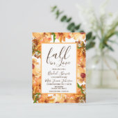 秋の落ち葉と緑の結婚前お披露目 ラスティック ポストカード (スタンド正面)